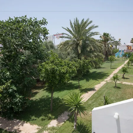 Kkaras 3 Star Hotel