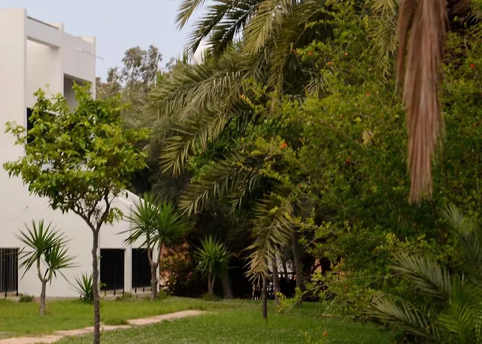 Kkaras 3 Star 호텔 아이아 나파