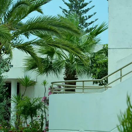 酒店 Kkaras 3 Star 2*