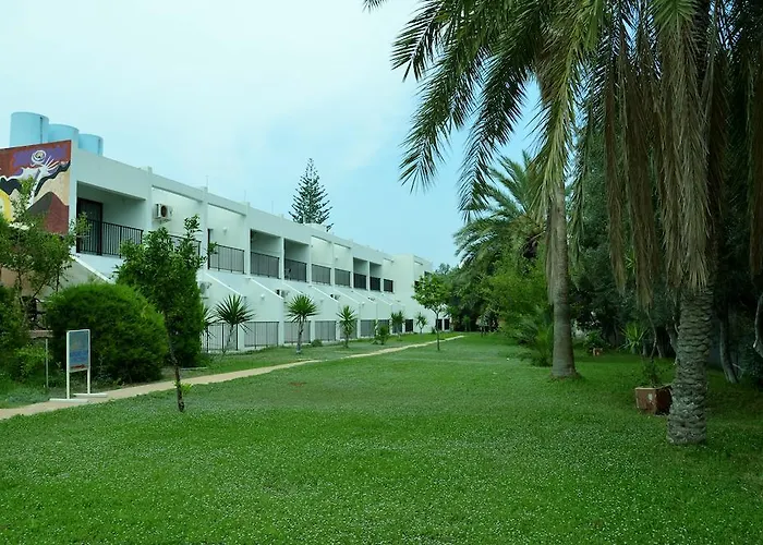 Kkaras 3 Star Hotell 2*