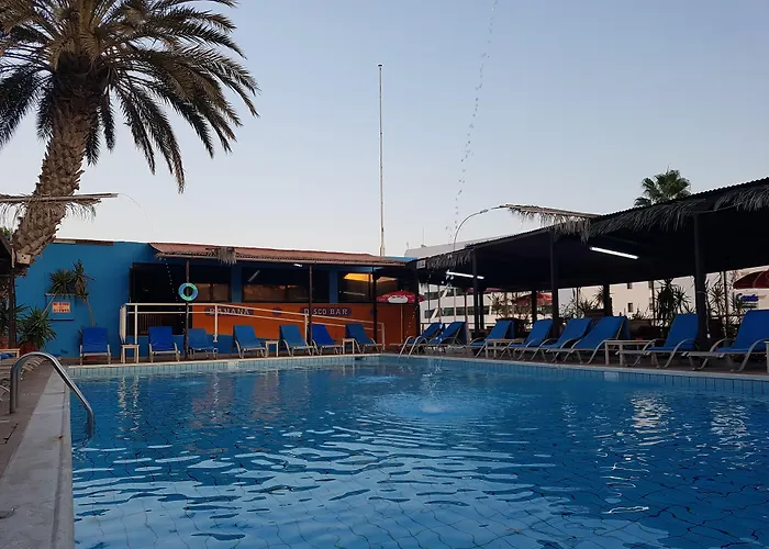 Kkaras 3 Star Hotell