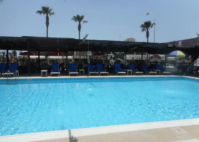 Kkaras 3 Star Hotell 2*