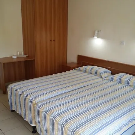 Szálloda Kkaras 3 Star